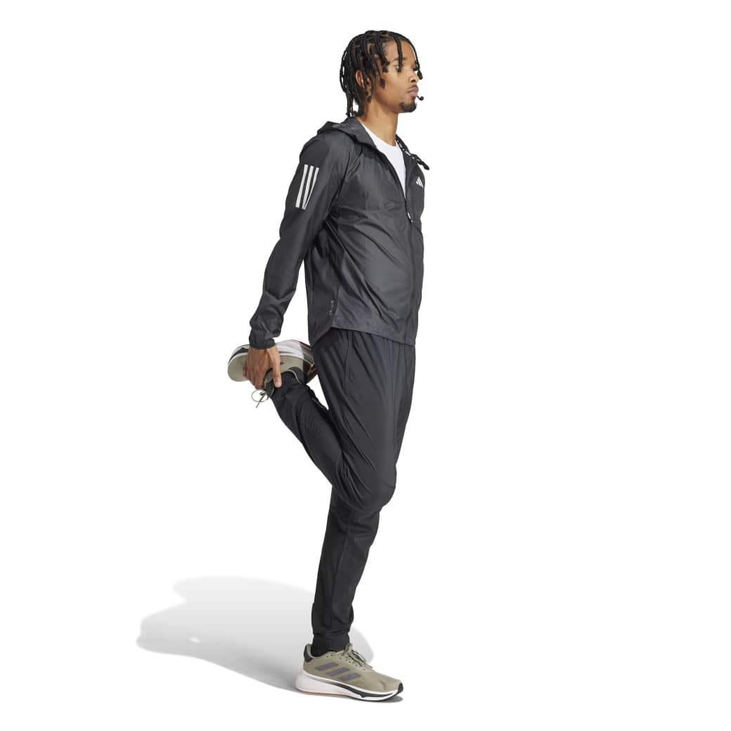 IN1483_6_APPAREL_On Model_Walking View_white